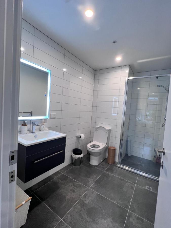 3 Bedroom Apartment In Newmarket Auckland Bagian luar foto