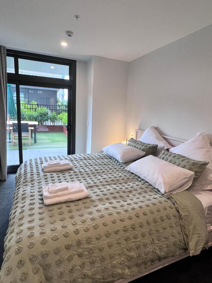 3 Bedroom Apartment In Newmarket Auckland Bagian luar foto