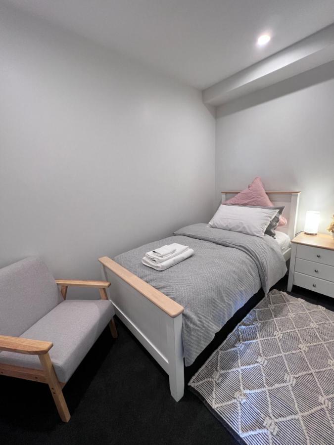3 Bedroom Apartment In Newmarket Auckland Bagian luar foto